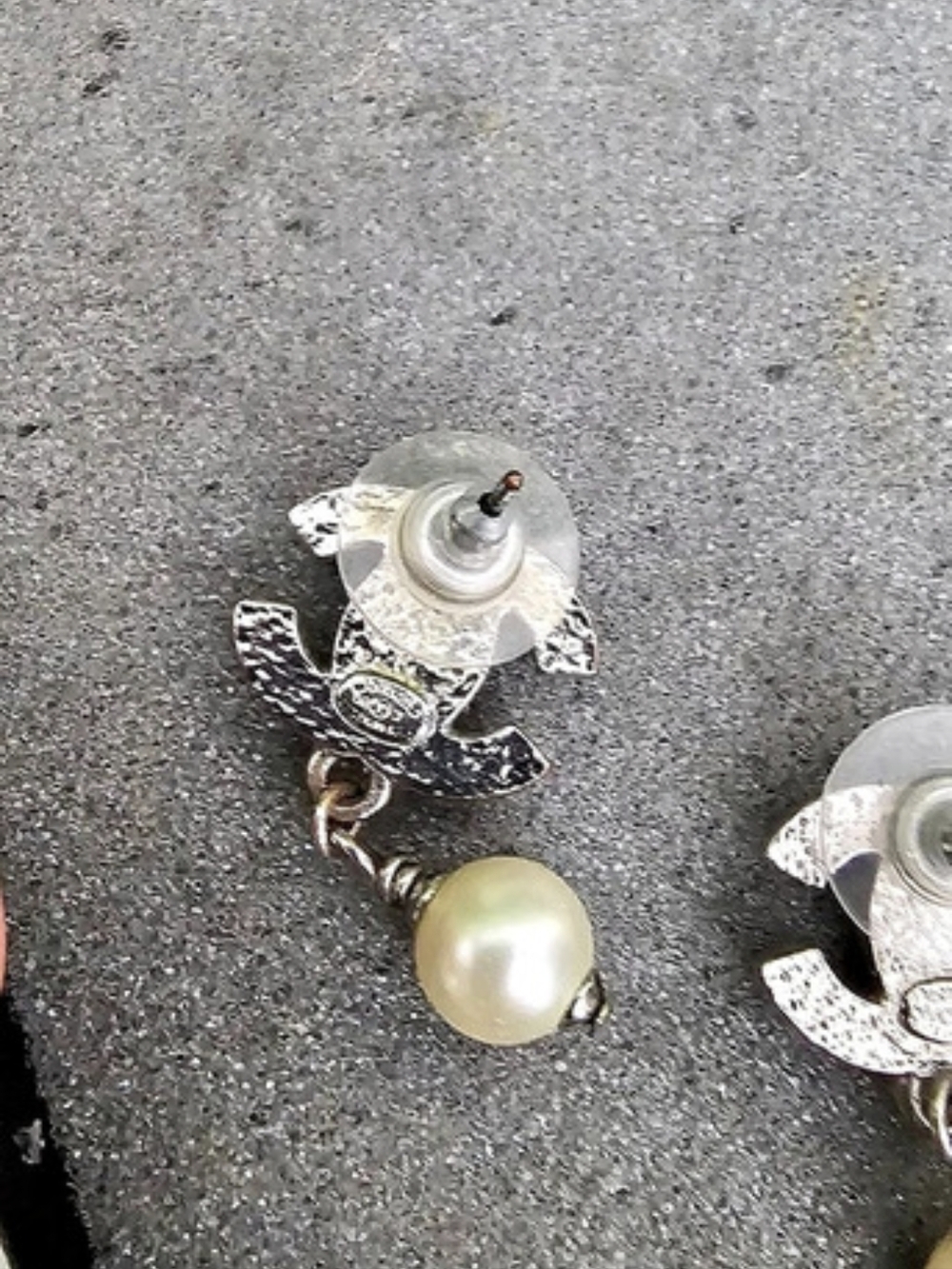 Chanel Crystal CC Pearl Drop Earrings Pearl Drop CC Earrings Silver White Like - Picture 6 of 8